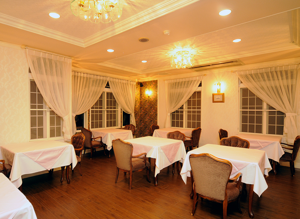 猫のいるお宿 プチホテル・フロマージュ